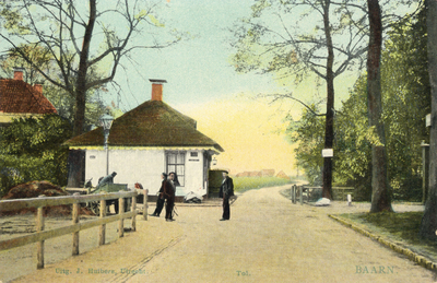 7348 Gezicht op de Eemweg met het tolhuis te Baarn uit het westen.